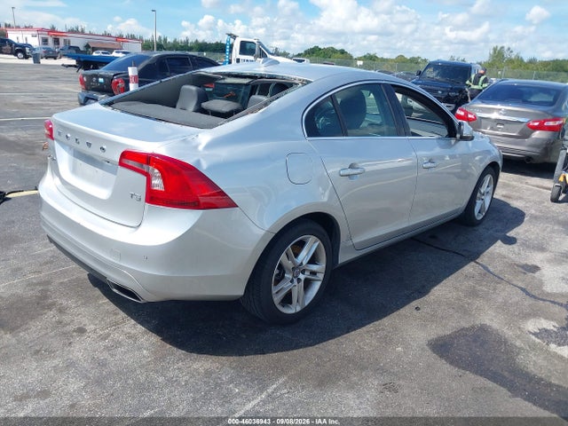2015 Volvo S60 T5 Premier მანქანა იყიდება აუქციონზე, vin: YV140MFK1F1369500, აუქციონის ნომერი: 46036943