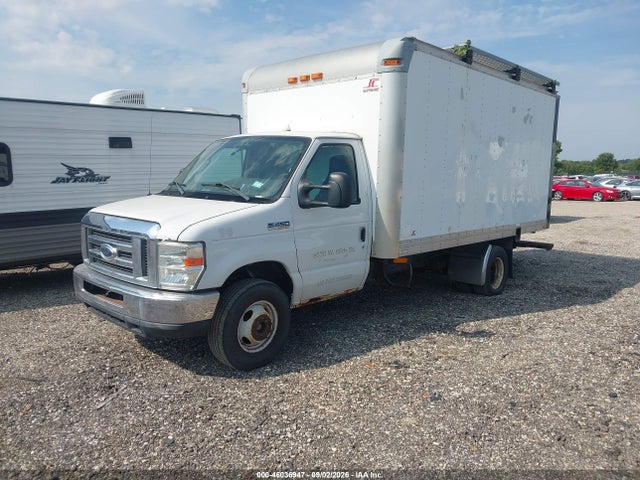 46036947 :رقم المزاد ، 1FDXE4FS9CDA13158 vin ، 2012 Ford E-450 Cutaway مزاد بيع