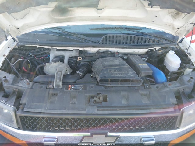46036949 :رقم المزاد ، 1GBZGHCL2G1332585 vin ، 2016 Chevrolet Express 3500 Diesel مزاد بيع