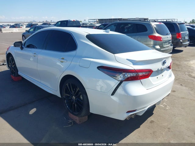 Продажа на аукционе авто 2022 Toyota Camry Xse Hybrid, vin: 4T1K31AKXNU574297, номер лота: 46036989