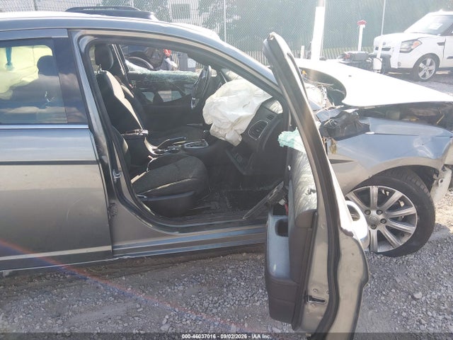 Продажа на аукционе авто 2012 Chrysler 200 Touring, vin: 1C3CCBBB8CN120624, номер лота: 46037016