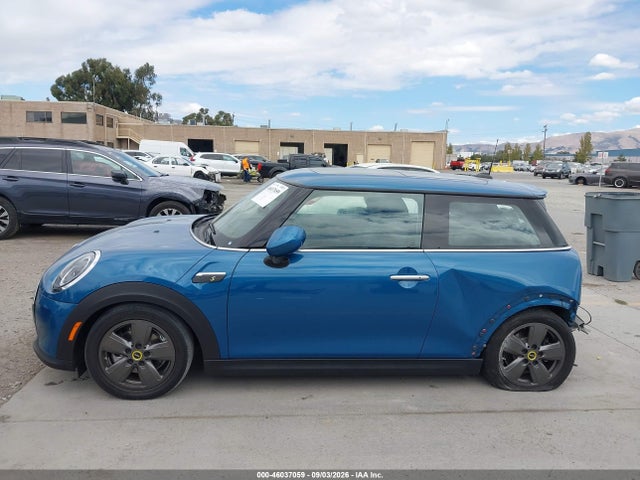 Mini Se Hardtop Cooper 2023 WMW13DJ04P2T47134 Image 15