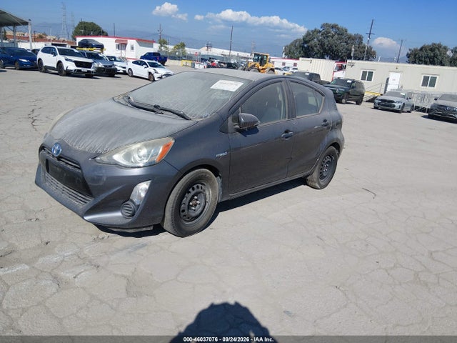 JTDKDTB38F1584480 Toyota Prius C Two