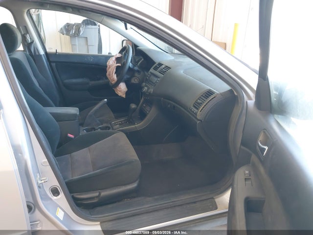 Продаж на аукціоні авто 2004 Honda Accord 2.4 Lx, vin: 1HGCM56424A160956, номер лоту: 46037089