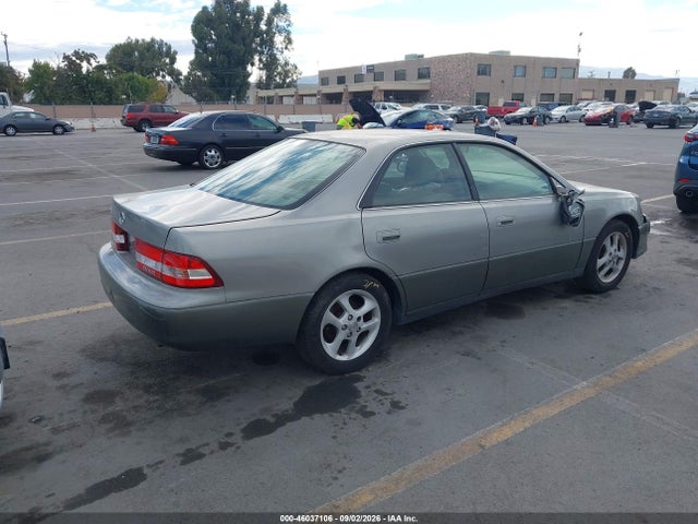 2000 Lexus Es 300 მანქანა იყიდება აუქციონზე, vin: JT8BF28GXY5102701, აუქციონის ნომერი: 46037106