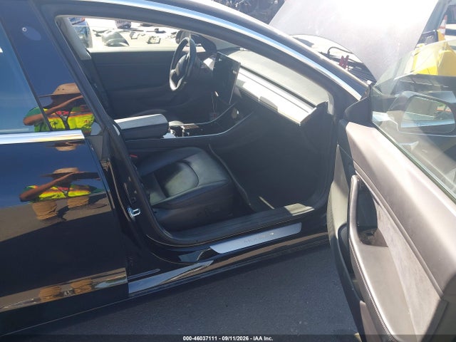 5YJ3E1EA9JF009353 Tesla Model 3 Long Range/mid Range