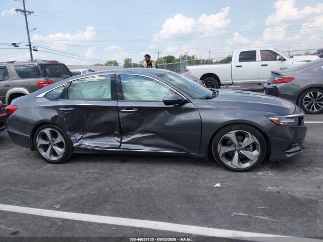 Honda Accord Touring 2018 1HGCV1F95JA023202 Image 13