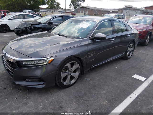 Honda Accord Touring 2018 1HGCV1F95JA023202 Image 2