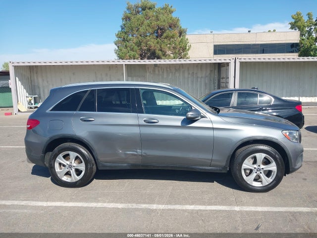 WDC0G4JB6HV010933 Mercedes-Benz GLC 300