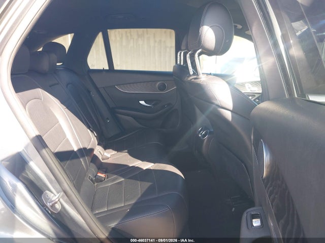 WDC0G4JB6HV010933 Mercedes-Benz GLC 300