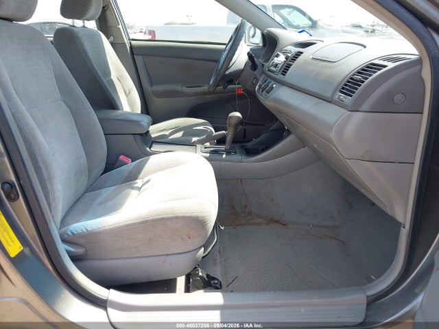 Продаж на аукціоні авто 2004 Toyota Camry Le, vin: 4T1BE30K14U861372, номер лоту: 46037256