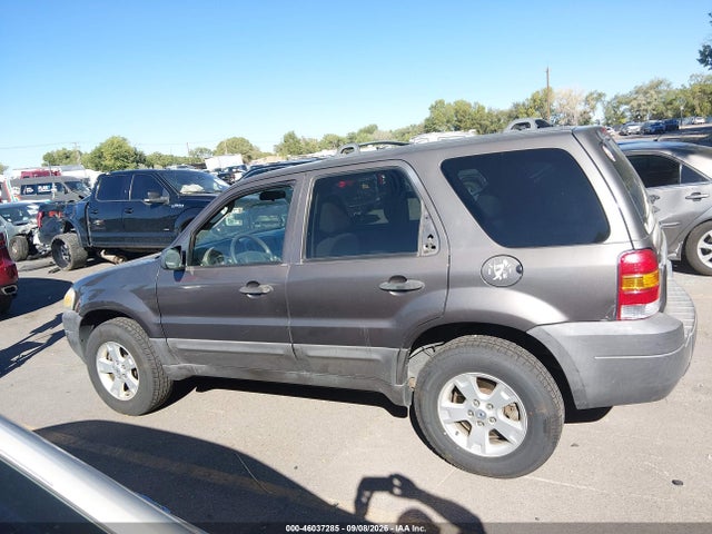 2005 Ford Escape Xlt მანქანა იყიდება აუქციონზე, vin: 1FMYU93185KC92195, აუქციონის ნომერი: 46037285