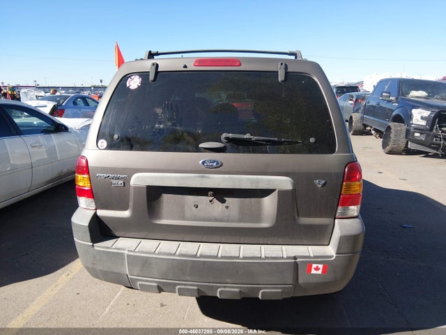 2005 Ford Escape Xlt მანქანა იყიდება აუქციონზე, vin: 1FMYU93185KC92195, აუქციონის ნომერი: 46037285