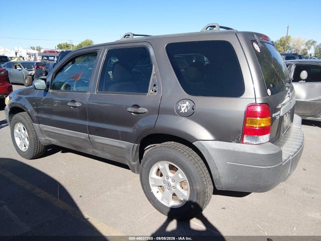 2005 Ford Escape Xlt მანქანა იყიდება აუქციონზე, vin: 1FMYU93185KC92195, აუქციონის ნომერი: 46037285