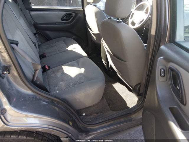 2005 Ford Escape Xlt მანქანა იყიდება აუქციონზე, vin: 1FMYU93185KC92195, აუქციონის ნომერი: 46037285