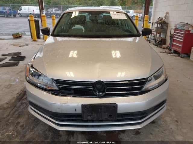 3VW2K7AJ3FM260611 Volkswagen Jetta 2.0l S