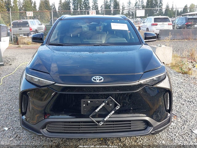 Toyota BZ4X XLE 2025 JTMABACA4SA100396 Image 13