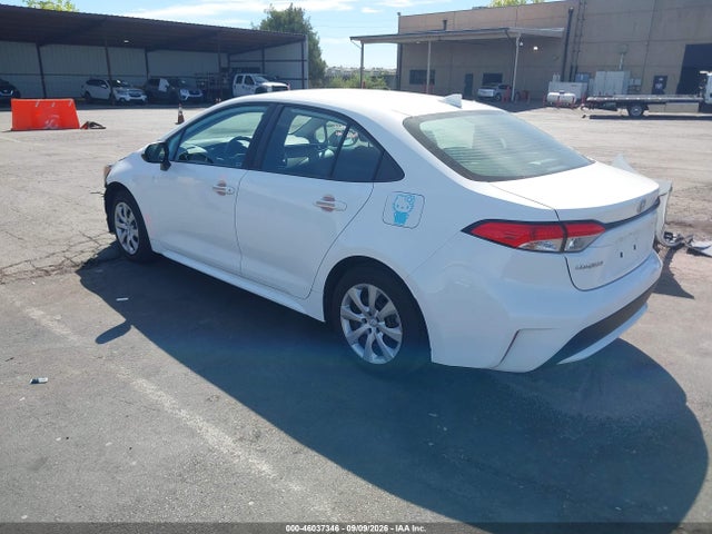 Toyota COROLLA LE 2021 5YFEPMAE8MP255591 Image 3