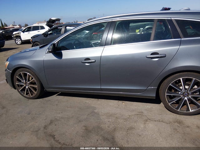 Volvo V60 T5 Premier 2017 YV140MEK5H1371271 Image 14