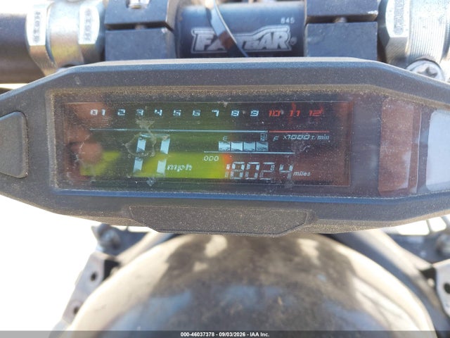 46037378 :رقم المزاد ، JS1GN79A4X2101247 vin ، 1999 Suzuki Gsx600 F مزاد بيع