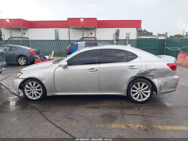 46037387 :رقم المزاد ، JTHCF5C21A5044257 vin ، 2010 Lexus Is 250 مزاد بيع