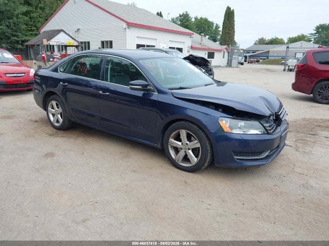 2014 Volkswagen Passat 2.5l Se მანქანა იყიდება აუქციონზე, vin: 1VWBP7A32EC005922, აუქციონის ნომერი: 46037418