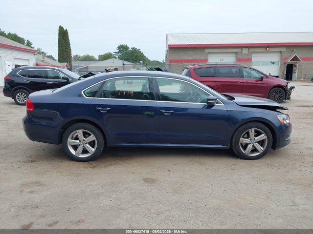 2014 Volkswagen Passat 2.5l Se მანქანა იყიდება აუქციონზე, vin: 1VWBP7A32EC005922, აუქციონის ნომერი: 46037418