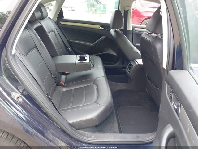 2014 Volkswagen Passat 2.5l Se მანქანა იყიდება აუქციონზე, vin: 1VWBP7A32EC005922, აუქციონის ნომერი: 46037418