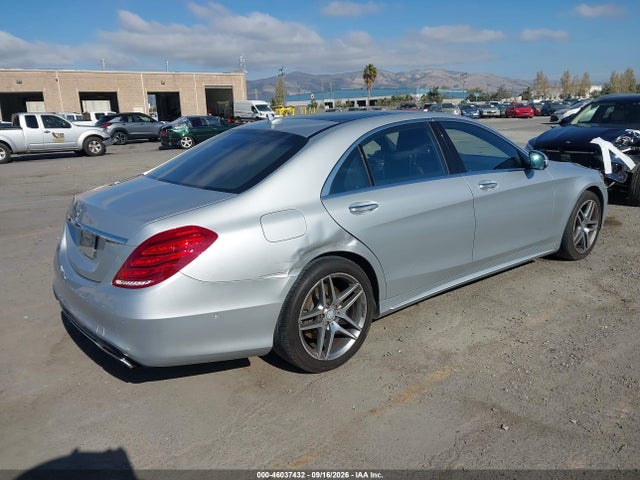 Mercedes-Benz S 550 2014 WDDUG8CB6EA008989 Image 4