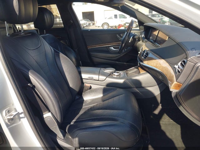 Mercedes-Benz S 550 2014 WDDUG8CB6EA008989 Image 5