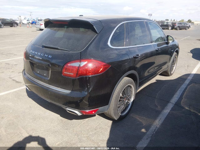 46037461 :رقم المزاد ، WP1AF2A22ELA39515 vin ، 2014 Porsche Cayenne Diesel مزاد بيع