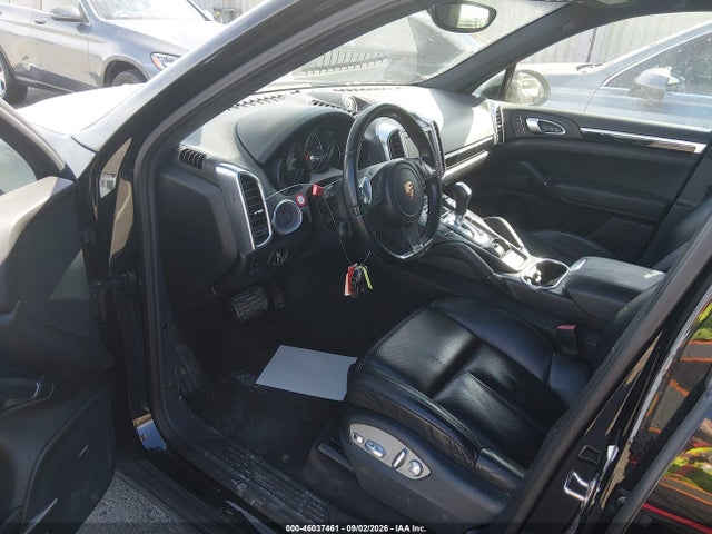 46037461 :رقم المزاد ، WP1AF2A22ELA39515 vin ، 2014 Porsche Cayenne Diesel مزاد بيع