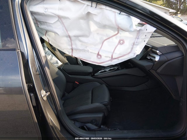 Продаж на аукціоні авто 2026 Audi A6 Premium Plus Quattro S Tronic, vin: WAU55CFN2TN025112, номер лоту: 46037468