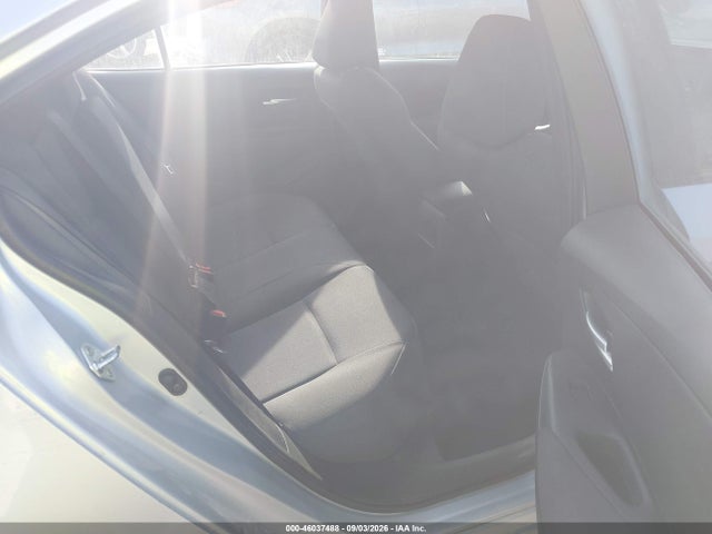 46037488 :رقم المزاد ، 5YFEPMAE6MP254312 vin ، 2021 Toyota Corolla Le مزاد بيع