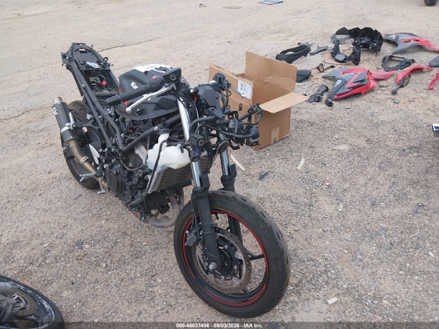 46037496 :رقم المزاد ، ML5EXGJ19SDA47070 vin ، 2025 Kawasaki Ex500 A/b مزاد بيع
