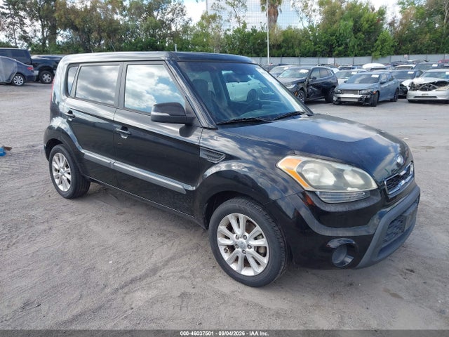 Auction sale of the 2013 Kia Soul +, vin: KNDJT2A67D7530845, lot number: 46037501