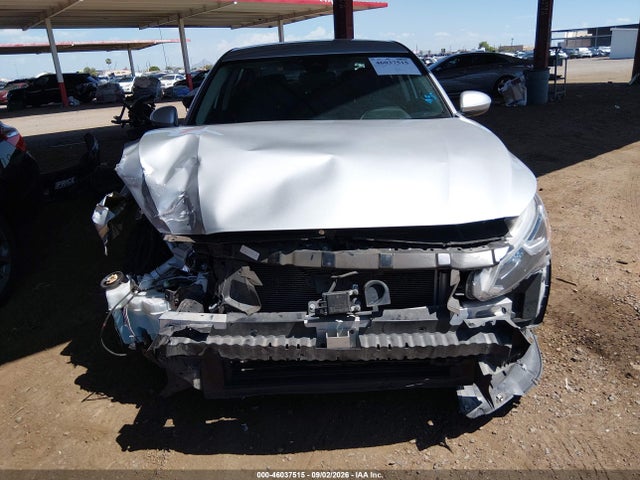 46037515 :رقم المزاد ، 1N4BL4BV4MN340881 vin ، 2021 Nissan Altima S Fwd مزاد بيع