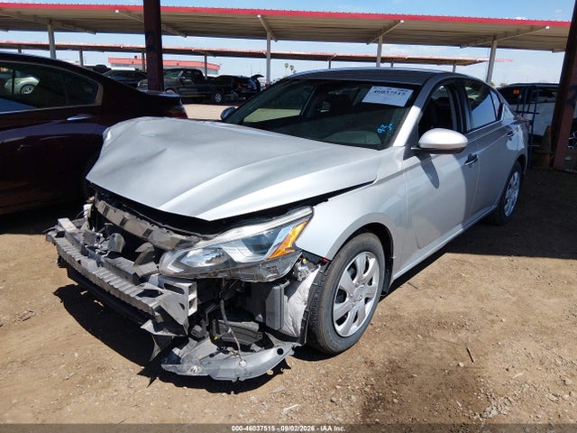 46037515 :رقم المزاد ، 1N4BL4BV4MN340881 vin ، 2021 Nissan Altima S Fwd مزاد بيع