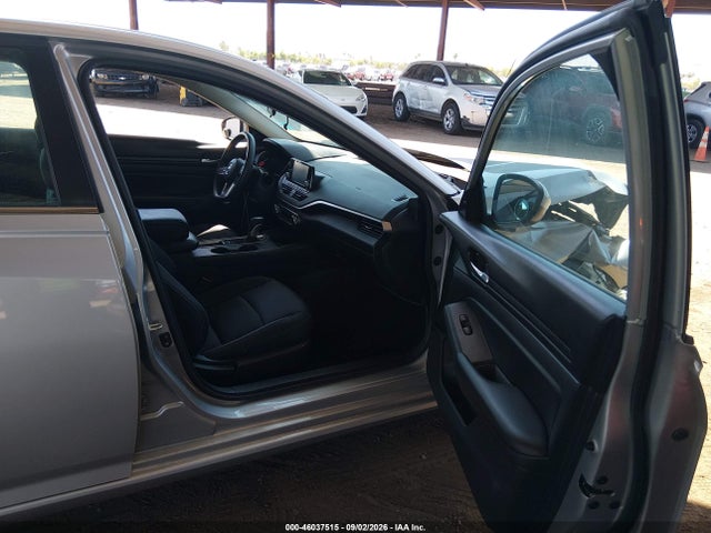 46037515 :رقم المزاد ، 1N4BL4BV4MN340881 vin ، 2021 Nissan Altima S Fwd مزاد بيع