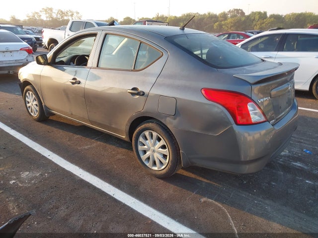 2017 Nissan Versa 1.6 S+ მანქანა იყიდება აუქციონზე, vin: 3N1CN7AP6HL829630, აუქციონის ნომერი: 46037521