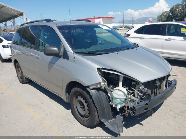 2010 Toyota Sienna Ce მანქანა იყიდება აუქციონზე, vin: 5TDKK4CC4AS312692, აუქციონის ნომერი: 46037533