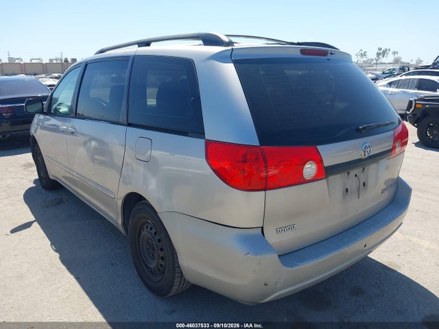 2010 Toyota Sienna Ce მანქანა იყიდება აუქციონზე, vin: 5TDKK4CC4AS312692, აუქციონის ნომერი: 46037533