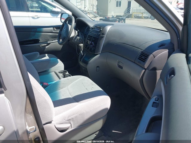 2010 Toyota Sienna Ce მანქანა იყიდება აუქციონზე, vin: 5TDKK4CC4AS312692, აუქციონის ნომერი: 46037533