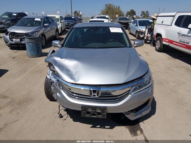 1HGCR3F94GA021725 Honda Accord Touring