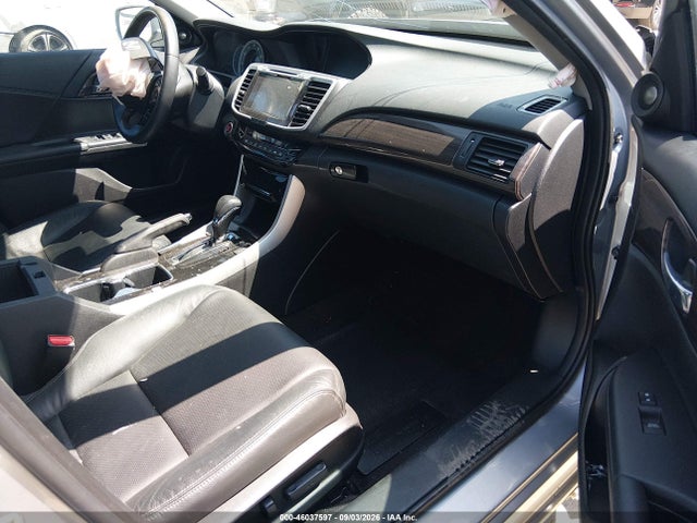 1HGCR3F94GA021725 Honda Accord Touring