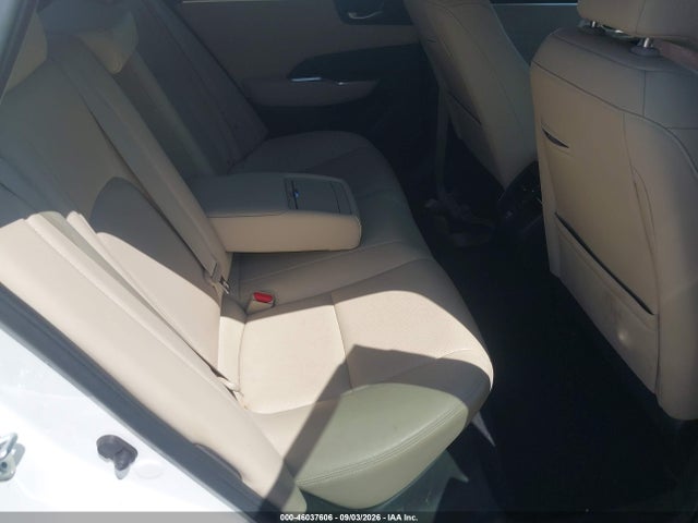 46037606 :رقم المزاد ، JHMZC5F38JC005586 vin ، 2018 Honda Clarity Plug-in Hybrid Touring مزاد بيع