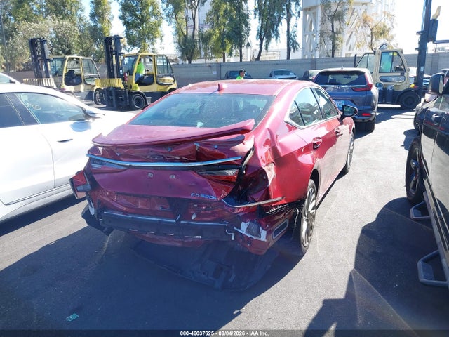 46037625 :رقم المزاد ، 58AEA1C10MU007353 vin ، 2021 Lexus Es 300h Luxury مزاد بيع