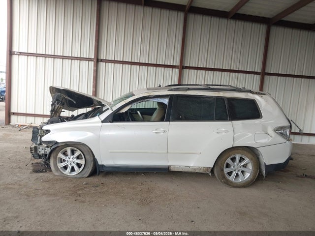 2012 Toyota Highlander Se V6 მანქანა იყიდება აუქციონზე, vin: 5TDZK3EH3CS086682, აუქციონის ნომერი: 46037636