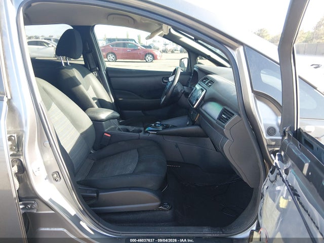 46037637 :رقم المزاد ، 1N4AZ1CV0NC550768 vin ، 2022 Nissan Leaf Sv 40 Kwh مزاد بيع