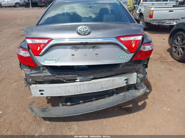 46037660 :رقم المزاد ، 4T1BF1FK8HU737727 vin ، 2017 Toyota Camry Xle مزاد بيع